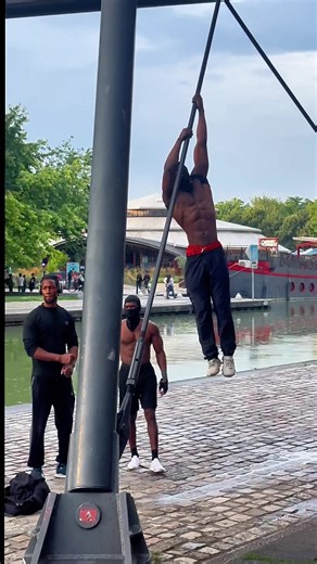 Calisthenics #sport #workut #gym #motivation #calisthenics @Wis Khalifa