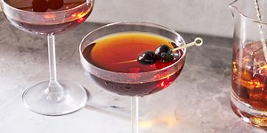 The Classic Manhattan Cocktail Will Make You Feel Like A Master Bartender