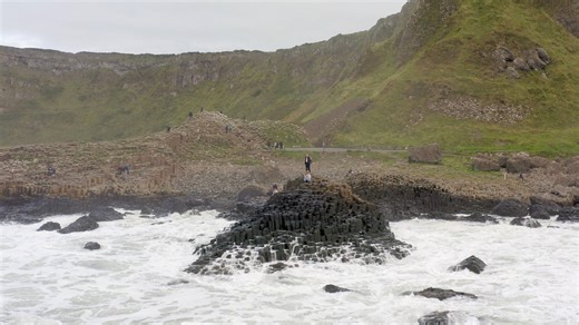 61K views · 1.3K reactions | The Giant’s Causeway is a breathtaking natural wonder on the coast of Northern Ireland. Its unique landscape is made up of thousands of hexagonal basalt columns, formed by ancient volcanic activity. Standing on the rocks, you can hear the waves crashing against the shore while the wind carries the salty scent of the sea. #paddywagontours | Paddywagon Tours | Facebook