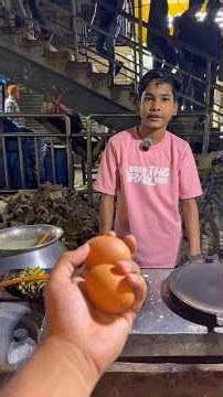 দুইটা ডিম দিয়ে ১০ সেকেন্ডে স্পেশালি পিঠা বানিয়ে দিল হোসাইন। #shortsfeed #food #shorts