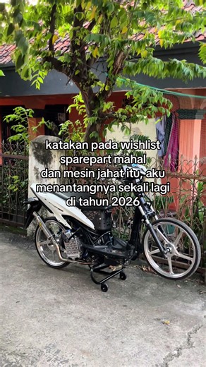 semoga body mengkilap, baut” full titanium,dan sparepart mahal itu terwujud🤲🏻#variomodifikasi #vario125 #foryou #fyp