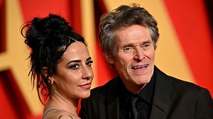 Chi è Giada Colagrande, moglie italiana di Willem Dafoe che vive in una fattoria di alpaca in Italia