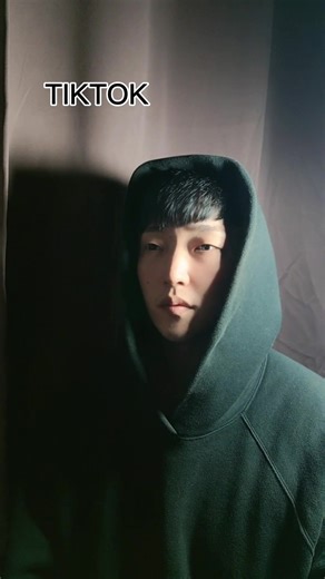 Teacher Beatbox Challenge: Unconventional English Pronunciation