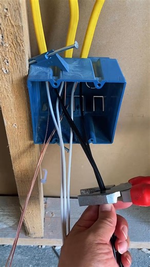 #ElectricalEngineering #ControlPanel #Automation #PowerDistribution #IndustrialAutomation #SmartControl #EngineeringSolutions #ElectricalSafety #WiringDesign #EnergyManagement #Electricidad • #Electricista • #InstalacionesEléctricas • #ServiciosEléctricos • #ElectricistaProfesional • #ElectricistaCertificado • #ElectricidadResidencial • #ElectricidadIndustrial • #ReparacionesEléctricas • #InstaladorEléctrico | Electricidad Comercial y Residencial