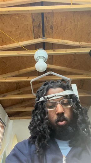 surfshackfitness LLC on Instagram: "🌊 SURF CHASE: MINI HEAT 🏄‍♂️ Today is Contest Mode. High power, short reps, full recovery. Every move is a “wave attempt.” 🛠 STATION CUES • 🚴 Sprints: “Empty the tank!” Max RPMs for 30s. • 💥 Pop-Ups: “Explode through the palms.” Find that snap. • 🏋🏿 Rows: “Fast pull, slow return.” Power the stroke, control the reset. • 🌪️ Ropes: “Keep the spray high!” Fast, consistent waves. 📝 THE PLAN • Format: 5 Stations | 6–10 Reps | 12–15 Min Cap • Rest: 45–90s (F