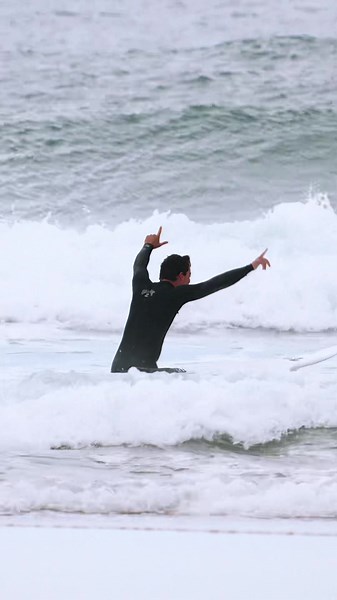 Surfando com Tomás Fernandes: Aumente suas Ondas