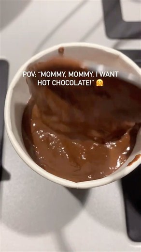 Homemade Hot Chocolate Without Adding Sugar!