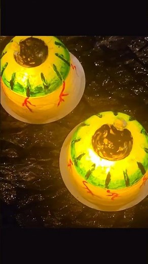 Make Spooky Eyeballs DIY HALLOWEEN Crafts #shorts #halloweendiy #spookycrafts