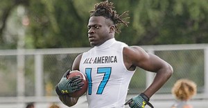 Nation's No. 1 running back now in contact with Clemson coaches