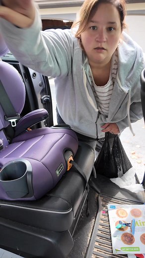 1.9M views · 54K reactions | Please tell me I’m not the only one whose van gets this bad?! I’m not alone right? I should do this more often than I do, but better late than never…#momvancleanout #carcleanout #vanlife #realisticmomcar #imashamed | Applesauceandadhd | Facebook