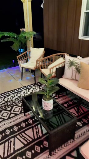 Artificial Palm Tree 5ft con maceta blanca para interior, una planta decorativa realista que da un look tropical y elegante sin necesidad de regarla ni cuidarla. Perfecta para sala, oficina o entradas donde quieres un toque natural sin mantenimiento. #add #tiktokshopfinds #hometiktokshop #vitalismoshop #artificialpalmtree