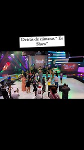 77 reactions | Que buen relajo con todo el elenco de @esshow se puso bueno el ambiente  . . . . . . . . #renacidos #areamusic #masfuertesquenunca #seacabo #santafeklan #promocion #viral #fyp #fypシ #parati #foryou | Renacidos | Facebook