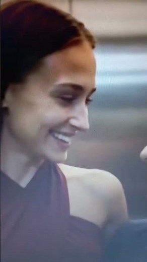 Amazing kissing of a young woman and a mature woman #kiss #love