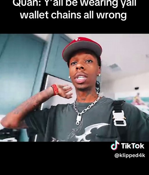 Regilio: Proper Way to Wear Wallet Chains Explained