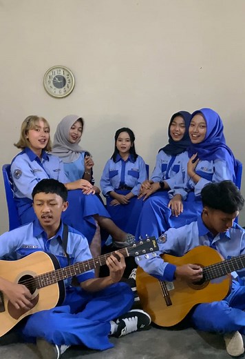 SAWIJINING DINA #awanabimanyu #adifmarhaendra #kidung #lagujawa #ariblothong #lokalmusiklopedia #sinaubareng #fyppppppppppppppppppppppp #fy #fypage