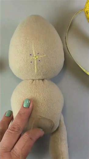 Full video 👇🏻‼️ #giftideas #alicecrafts #diy #gnome #flower #tutorial