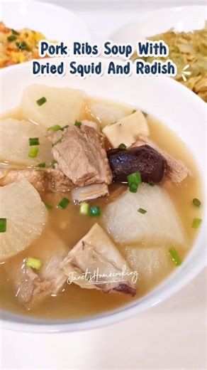 Pork ribs soup with radish/daikon with dried squid and dried scallops #fypシ゚viralシ #chinesefood #recipe #soup | Janet's Home Cooking