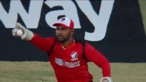 #Super50Awards Salute to the Glovemen! Both Denesh Ramdin & Emmanuel Stewart earned the Jeff Dujon Award (Best Wicket-Keeper)👏🏾 #Super50Cup #WhoYouReppin | Windies Cricket