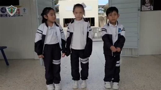 ESCUELA PARTICULAR HIDALGO on Instagram: ""82 años formando más que estudiantes: formamos corazones. ❤️ En la Escuela Hidalgo, nuestra experiencia respalda una educación con calidad humana, donde lo académico y lo espiritual se unen para trascender. ¡Ven y sé parte de nuestra historia!" #SomosFamiliaYermista #loboshidalgo #PequeñosLíderes #modeloyermista"