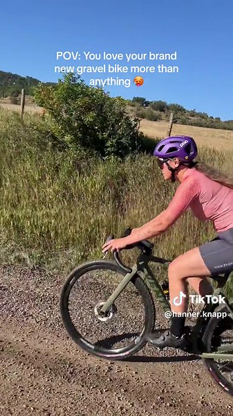 This sound track is all thats in my head anytime I ride now lmaooo 🙃🙃🙃 #cycling #cyclingtiktok #cyclingtok #biketok #cyclinggirl #girlswhoride #gravelbikes #ventumgs1