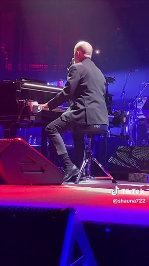 Billy Joel Concert: Vienna Waits for You with Saxophone