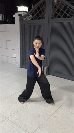 All about Martial Arts on Instagram: "#WednesdayMotivation: Wing Chun is not about brute force, but about using leverage and technique. Watch an excellent demonstration of Wing Chun Quan by Yang Beibei, World Wushu Championship Champion. Legend has it that female Master Wumei created Wing Chun in the late Ming and early Qing dynasties. Her pupils then promoted it in Hong Kong and around the world. The style makes use of the principles of human mechanics, lever structure, and triangle mechanics t