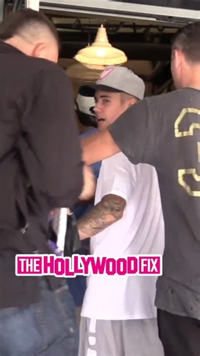 Justin Bieber Fires His Bodyguard On The Spot After Losing His Car Keys At Nike In Beverly Hills, CA | The Hollywood Fix