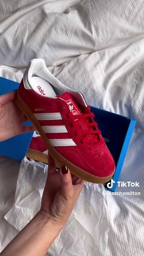Unboxing Adidas Gazelle Red Indoor Trainers - Review & Styling