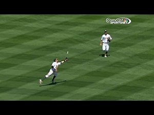 Sogard runs back to make a great catch