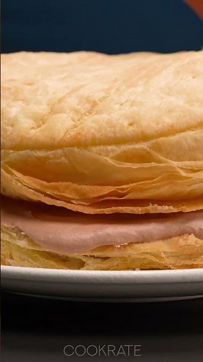 I taught all my friends how to make the fastest puff pastry cake!