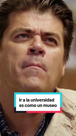 Comedia Universitaria: Arañando los 21