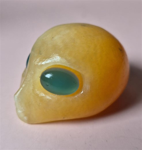 Yellow Calcite Alien Head - Etsy