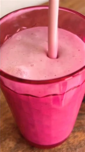 Fresh Strawberry Milkshake Recipe #shorts #shortsfeed #foodshorts #shortsviral #trendingshorts