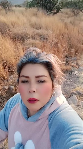 Videos de Jessica Arenas Frago (@jessicaarenasfrag) con “AMANECÍ COMO NO T GUSTA BY CHIKYBOMBOMREAL - CHIKYBOMBOMREAL”