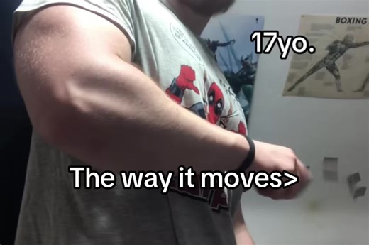 Satisfying Bicep Flexing at the Gym