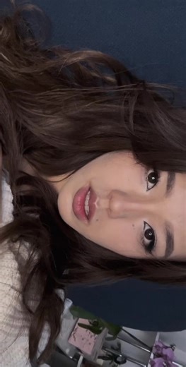 Luna (@misslunacutie) adlı kullanıcının original sound - Luna ile oluşturduğu videoları