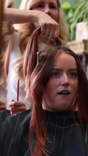 How hair extensions are REALLY applied