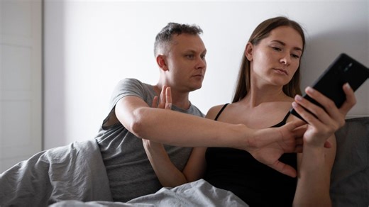 Celos y salud emocional: cuándo son normales y cuándo se convierten en un problema