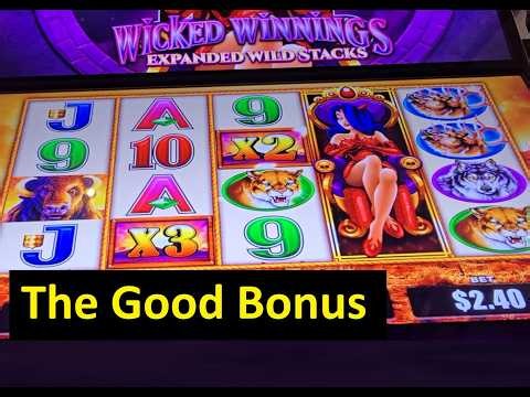 The Super Big Win on Buffalo And Friends Slot! Aristocrate Game