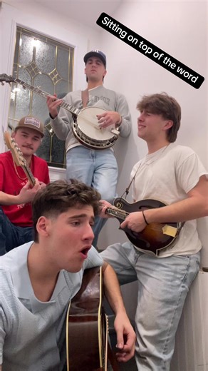 Sitting on top of the world #bluegrass #mandoline #harmonize #banjo #guitar