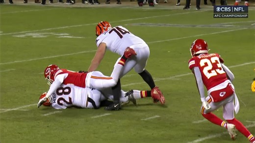 Chris Jones powers past Scharping for strong TFL vs. Mixon