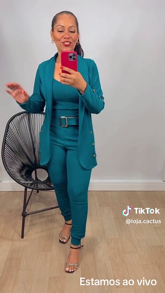 Live de Moda: Conjunto de Três Peças Elegante | Cactos