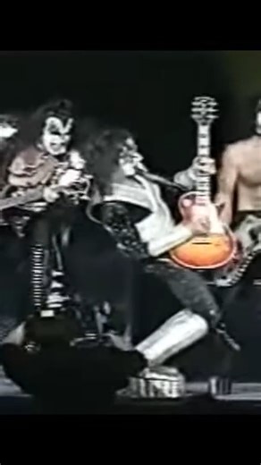 #KISSAliveWorldWideReunionTour #Strutter | The God Of Thunder