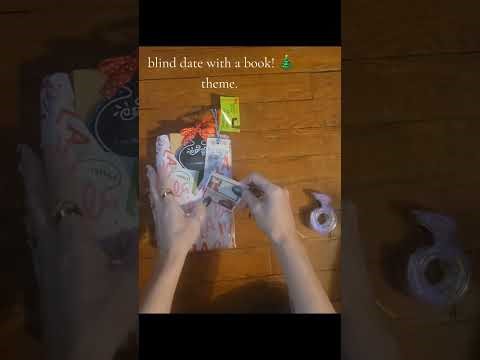 Wrapping a "Blind date with a book" part 1