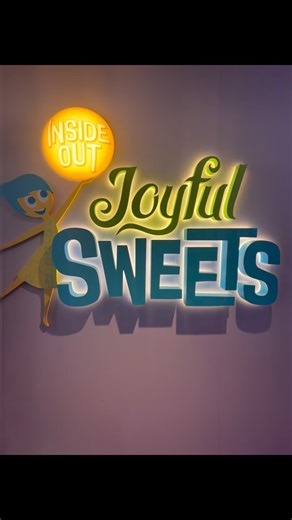 🍭✨ Inside Out Joyful Sweets on the Disney Wish! ✨🍬 Step into a world where your emotions take center stage… and they taste delicious! The Disney Wish brings Inside Out to life with sweets that celebrate every feeling: 😊 Joyful yellow treats that sparkle with happiness 😡 Fiery red delights for a bold, tangy kick 😢 Blueberry-blue desserts that are sweet and a little wistful 😱 Surprising pops of purple and green that will make you gasp and giggle Every bite is an adventure through Riley’s min