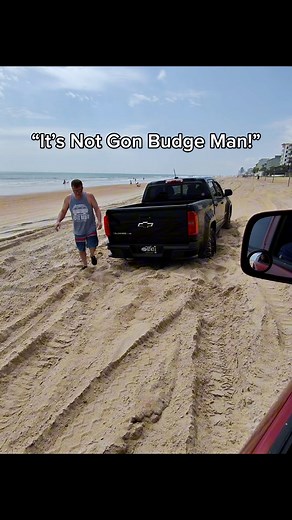 Y’all Always Ask If I Ever Get Stuck… Go Find Out The Answer On Our YT Channel! #sandtow #fyp #florida #4x4 #tacoma #beach #recovery #chevy | Sandtow