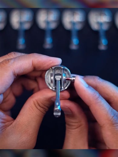 Exploring the V12 Engine: Piston and Cylinder Head Insights