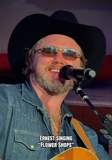 #Ernest singing his crowd favorite! 💐 @Ernest #flowershops #gruenehall #countrymusic #country