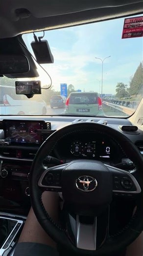 Comma 3X on Toyota Veloz 2022 Malaysia #stopandgo #autopilot #openpilot