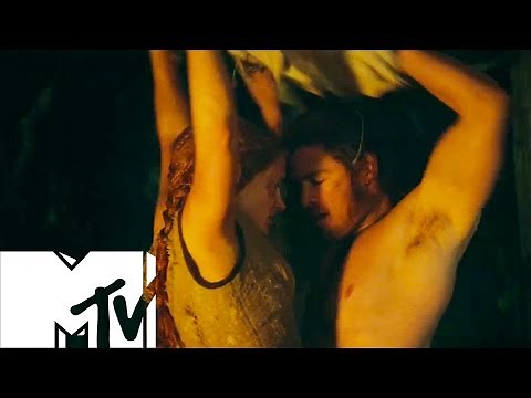 CHRIS HEMSWORTH & JESSICA CHASTAIN'S STEAMY LOVE SCENE BEHIND THE SCENES | MTV Movies